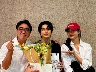 リュ・スンリョン＆キム・へジュン父娘、オン・ソンウ演劇観覧でデートを楽しむ