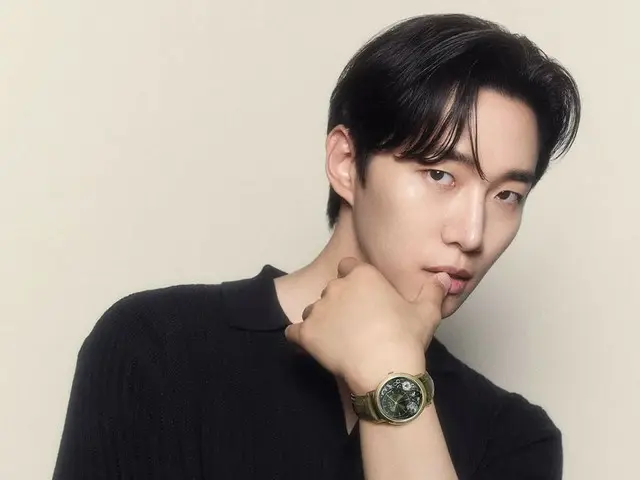 「2PM」ジュノ、シックなまなざしにクラクラ