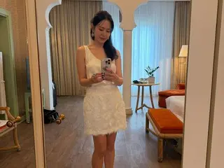 女優ソン・イェジン、ベネチアでの近況…ドレスを着替えながら妄想中？
