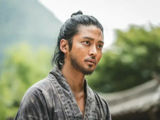 ロウン（SF9）、新ドラマ「濁流」で朝鮮の野性男に破格変身…キャラクタースチール公開
