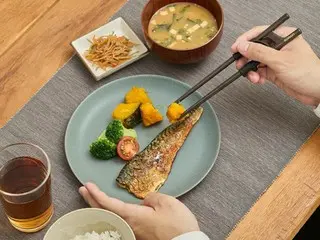 「エジソンママ」から正しい持ち方を身に付ける新商品「お箸ラストステップ 大人用」が登場！