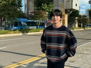 アン・ジェヒョン、秋の男に大変身した近況…マスクもつけずに街を颯爽と闊歩