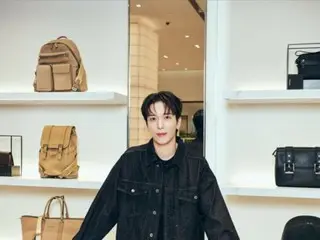 「CNBLUE」ジョン・ヨンファ、オールブラックでさりげないオシャレ…ハイブランドの中でも輝く存在感（動画あり）