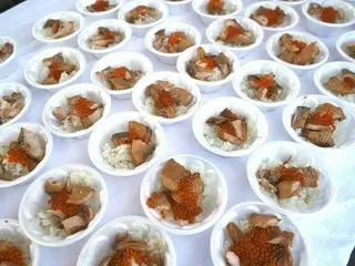 ゆりあげ港朝市が伝統の「はらこめし祭り」を開催