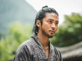 ロウン、「濁流」での圧倒的な存在感と熱演で好評を集める