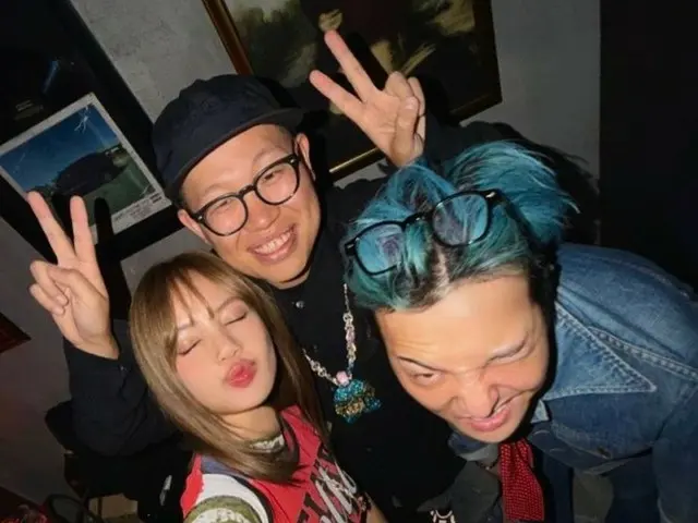 G-DRAGON（BIGBANG）＆「BLACKPINK」リサ、日本のデザイナーVERDYとスリーショット公開