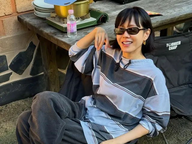 女優ソン・イェジン、ボブスタイルからヒップなスリッパまで…イメチェン大成功