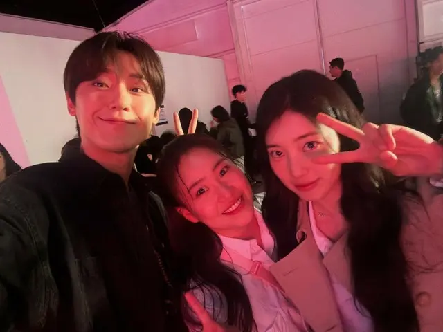 イ・ドヒョン×スジ、並んでいるだけでも一編のドラマが完成…Urban ZakapaのMVビハインドカット