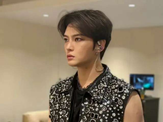 ジェジュン、バクステージでもカリスマ爆発…「I Miss U」
