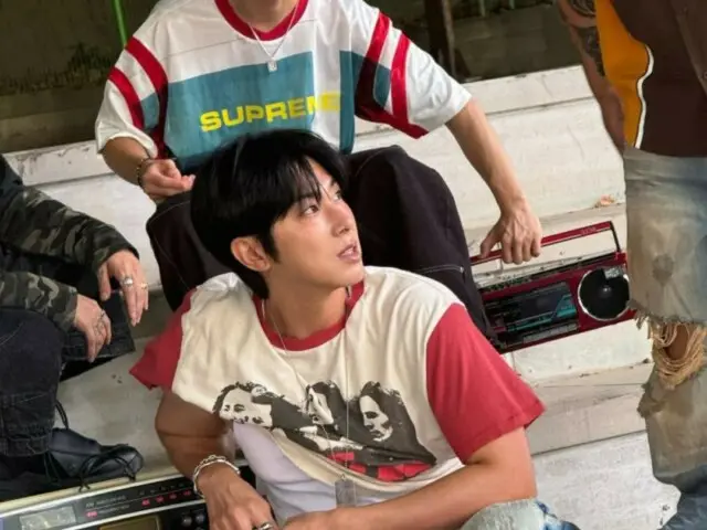 「東方神起」ユンホ、シンプルなタンクトップ姿で男らしさパワーアップ