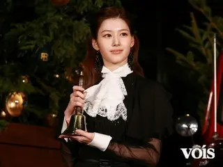 TWICE・SANA、ツリー点灯式に登場　メンバーへのギフトに「雪が綿菓子だったら…」可愛すぎるアイデアにほっこり