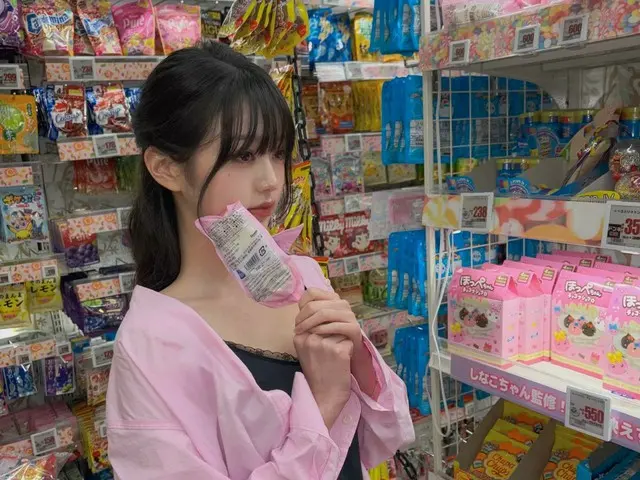 「IVE」チャン・ウォニョン、ドンキで買い物する姿など日本でのオフショットを大放出