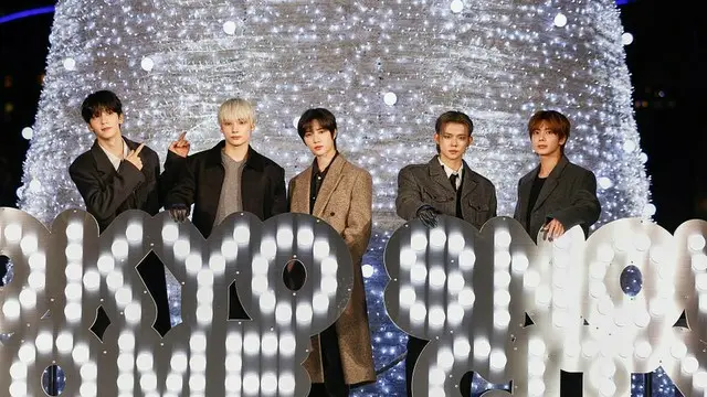 TOMORROW X TOGETHER、東京ドームシティで点灯式「雪みたいでキレイ」