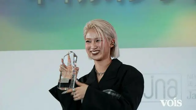 HANA・MOMOKA、初出場の紅白はメンバーとお揃のネイルで　念願のネイルオブザイヤー受賞