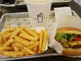 【韓国グルメ】NY発「SHAKE SHACK BURGER」を食べに行ってみました！