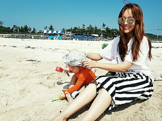 ペク・ジョンウォン♡ソ・ユジン夫婦、家族そろって済州島ヒーリング旅行中♪
