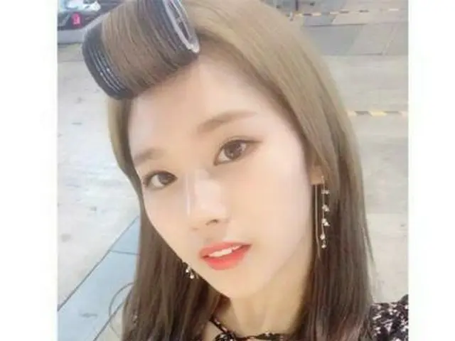 「TWICE」サナ・・・カーラー巻いた姿すら女神！清純美爆発！