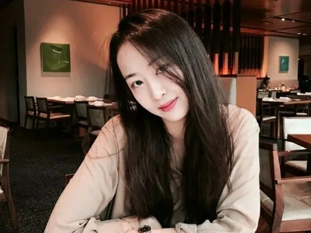 女優ポーズ溢れる元「SISTAR」ダソム、秋の女神が登場