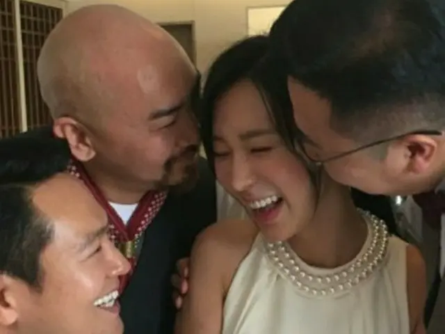 「s#arp」出身のイ・ジヘ、済州島での結婚式の写真が公開される！