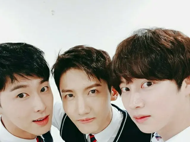 「SJ」ヒチョル×「東方神起」の仲良しショットが公開！親友同士が揃ってバラエティ出演！