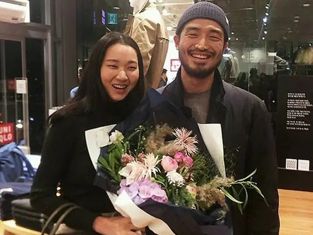 モデルのチャン・ユンジュ夫婦が幸せなおでかけを楽しむ♪