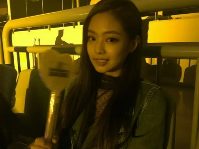 「BLACKPINK」ジェニー、ステージよりも日常の姿がもっと可愛いと話題。