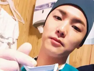 ドラマ最終回目前・・・「CNBLUE」カン・ミンヒョク、指ハートでファンに感謝を伝える。