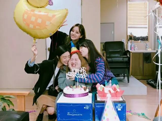 「Girl’s Day」ユラ、誕生日おめでとう！当の本人は二日酔い？？