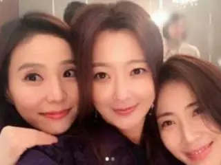 女優キム・ヒソン＆ソン・ユナ＆ソ・ジョンヨンが“ソンソン夫婦”の結婚式に参列♪
