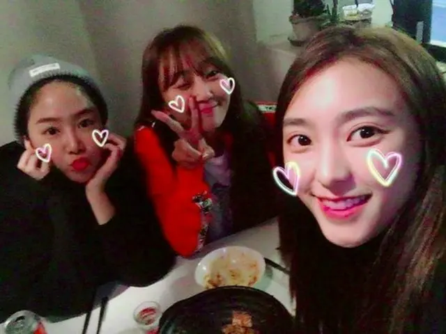 元「SISTAR」のメンバーたちがまたもや大集合♪解散後も変わらぬ友情を見せる！
