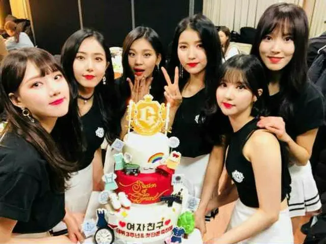 「GFRIEND」、デビュー後初となった単独コンサート2Daysを大成功に終える！