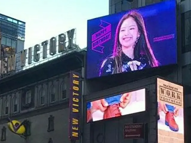 誕生日を迎えた「BLACKPINK」ジェニーに“特級プレゼント”を贈ったファン♪