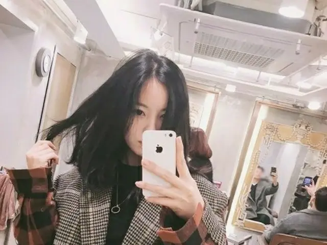 元「T-ARA」ヒョミン、ボブヘアにイメチェンしていく姿を公開！