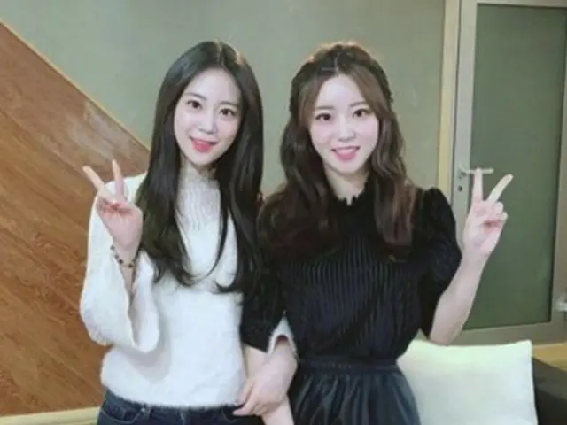 「KARA」出身のホ・ヨンジ、そっくりの美人姉ホ・ソンヨンとのツーショットを公開♪