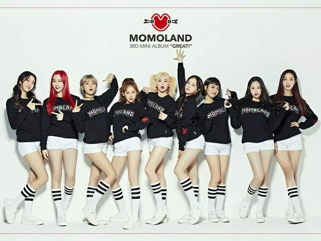 「MOMOLAND」が“BBoom BBoom”MV1500万ビューを記念してゲリラライブを開催！