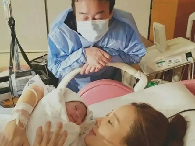 ソ・ユジン♡ペク・ジョンウォン夫婦に第三子となる女の子が誕生♪