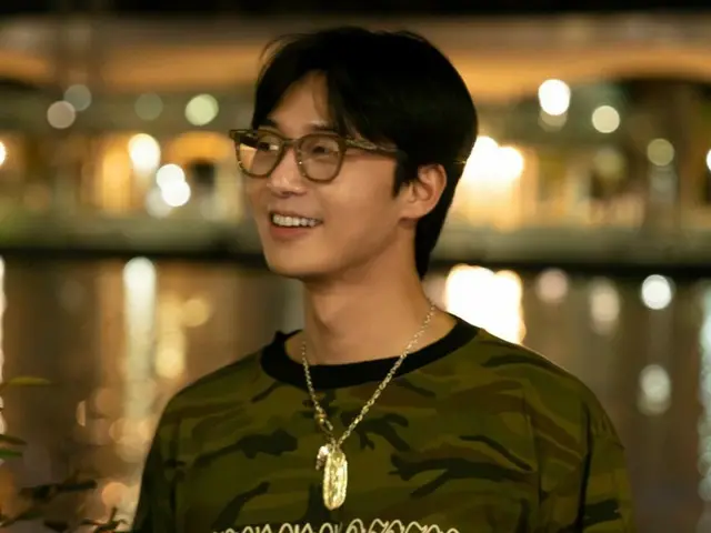 俳優パク・ソジュン、めがねをかけたすてきビジュアル公開…新ドラマ「明日はきっと」D-1