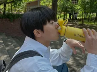 俳優パク・ソジュン、新ドラマ「明日はきっと」の撮影ビハインドを大放出…“ギョンドを待ちながら”