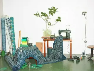 ミナ ペルホネンコラボで限定500台！JUKIから新型職業用ミシン「SL-3700 mina perhonen」発売