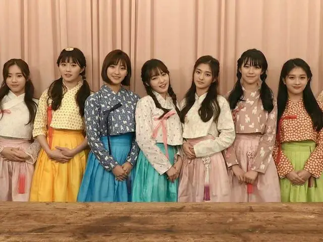 「fromis_9」がスクールルックではなく韓服姿で新年（旧正月）のあいさつを伝える♪