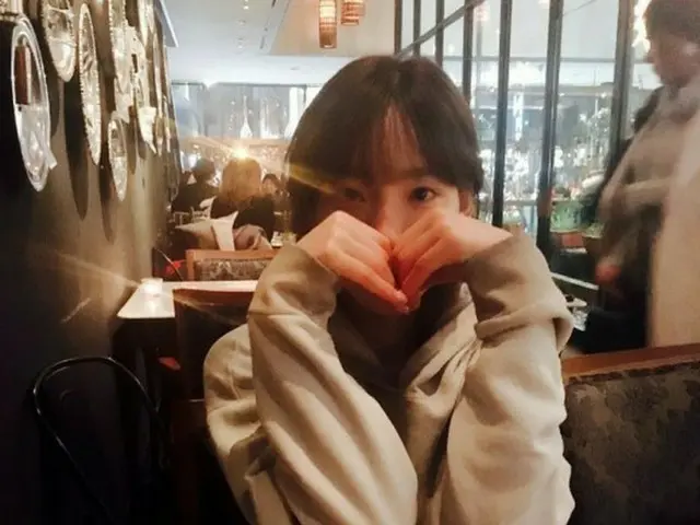 「少女時代」テヨン、小さな身体から大きなハートを！キュートな姿に胸キュン♡