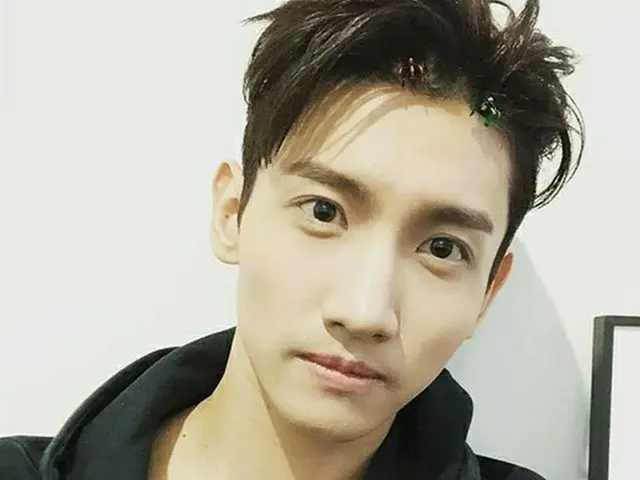 「東方神起」チャンミン、完璧すぎる自撮りショットには目が点！