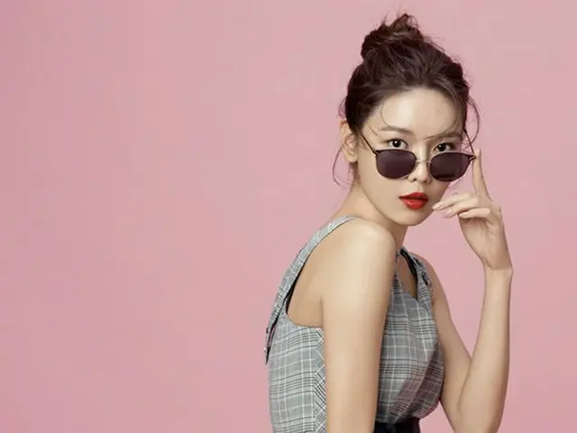 「少女時代」スヨン、サングラスブランドのモデルを完璧にこなす!?