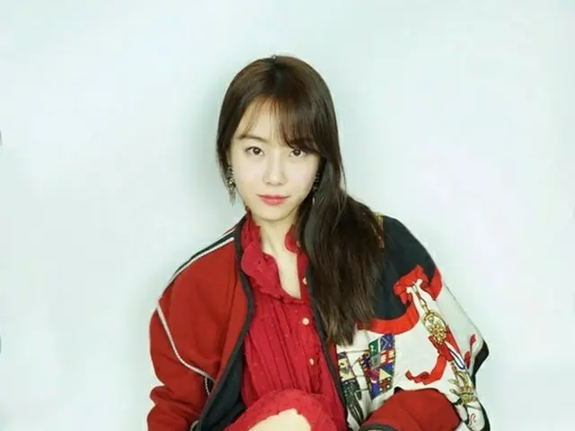 女優イ・シウォンが「935エンタ」と専属契約！ナムグン・ミン、ヨン・ジョンフンらとファミリーに！