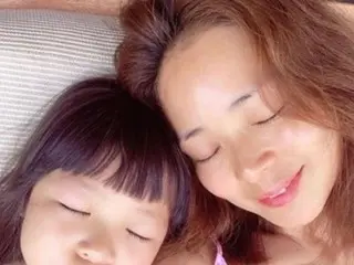 モデルSHIHOが42歳の誕生日を迎える！愛娘サランちゃんとの2ショットで祝う