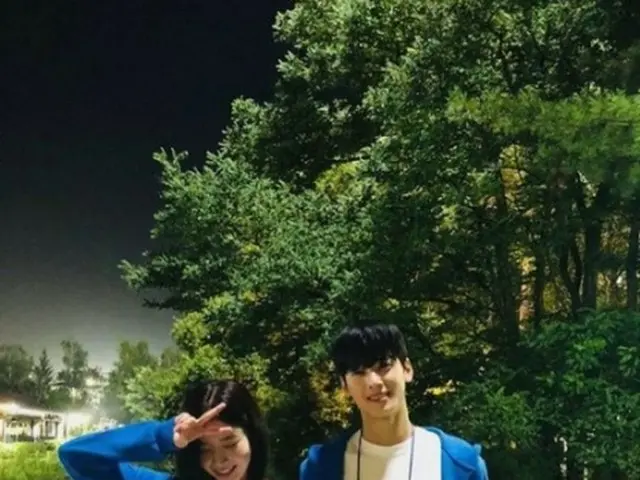 「ASTRO」チャ・ウヌ×イム・スヒャン、ドラマ撮影中のカップルショット♪