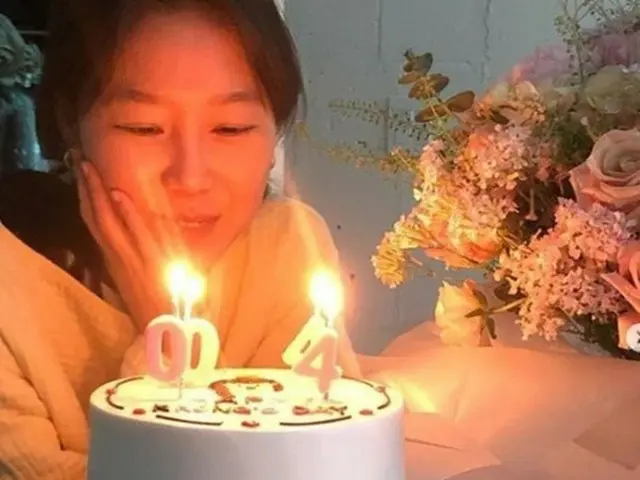 女優コン・ヒョジン、誕生日の記念ショットを公開・・・40歳の童顔ビジュアル♪