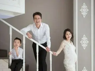 チョン・ジュノ♥イ・ハジョン夫妻、第二子妊娠中の幸せな家族写真を公開！