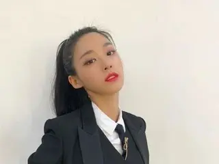 「AOA」ソリョン、スーツ姿で女性ファンの心までもキャッチ！