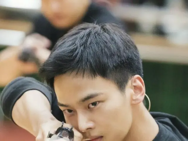 チャ・ハギョン（VIXXエン）、ファンにあいさつ…”困難が多いですが、みなさん元気で”